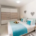 Excelsio Apartment