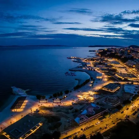 Excelsio Apartment *